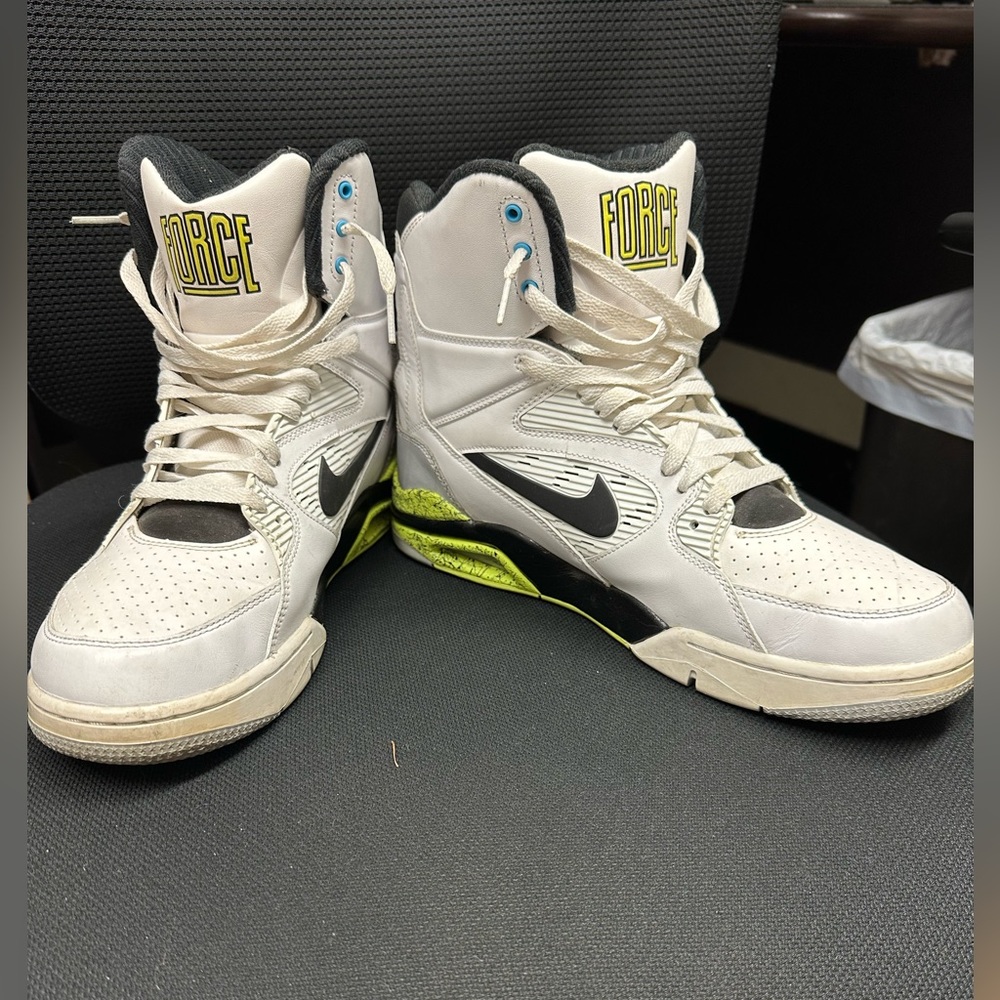 11.5 2014 Air Command Force 'Billy Hoyle'